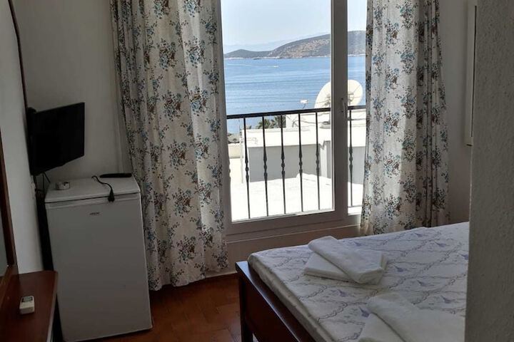 Room 3 of 11