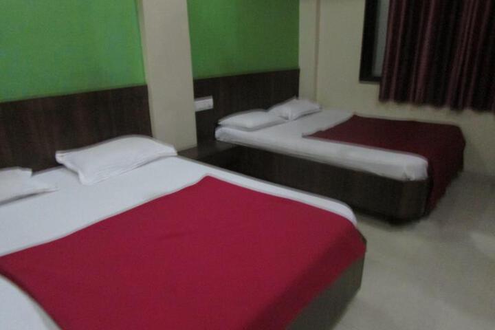 Room 2 of 5