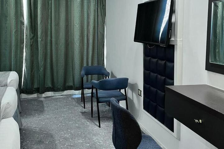 Room 5 of 59