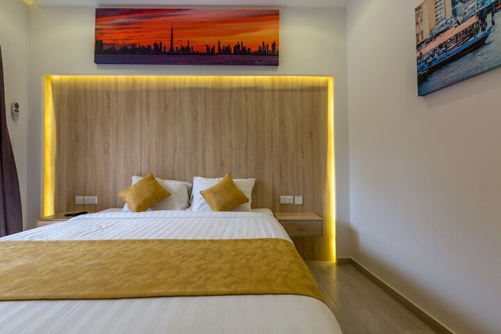 Room 15 of 43