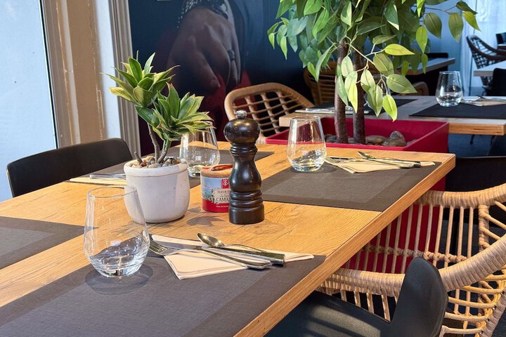 Dining 65 of 94