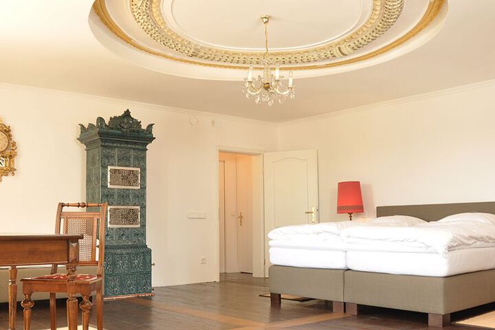 Room 46 of 57