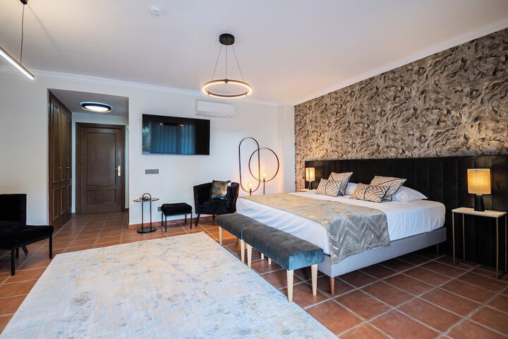 Room 19 of 56