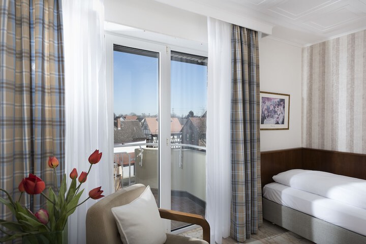 Room 5 of 20