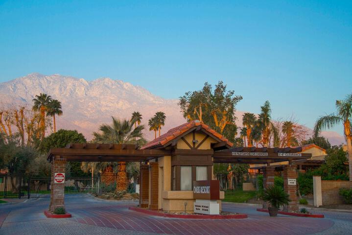 Image of Oasis Resort