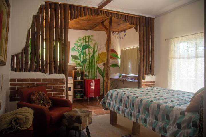 Room 17 of 27