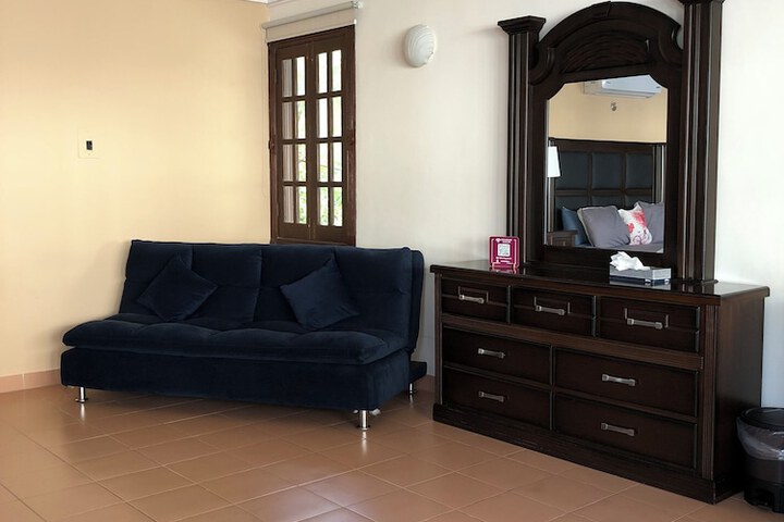 Room 48 of 170