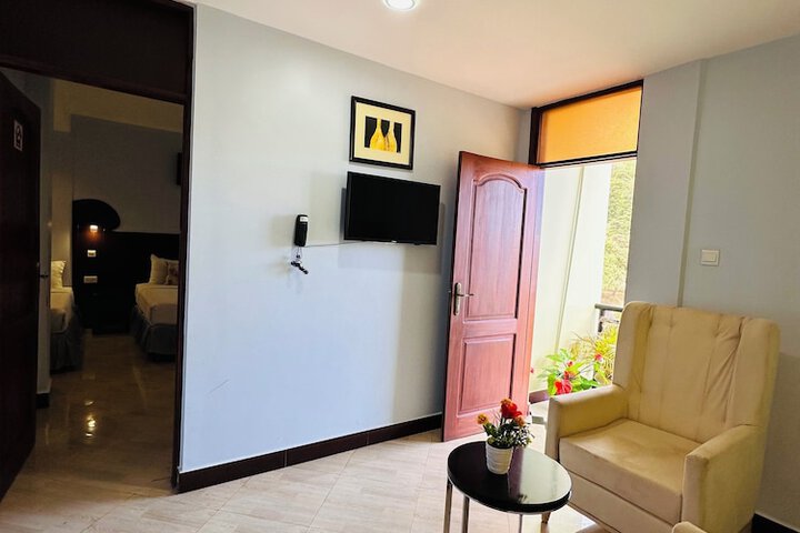 Room 52 of 167