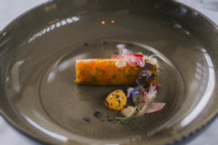 Dining 426 of 706