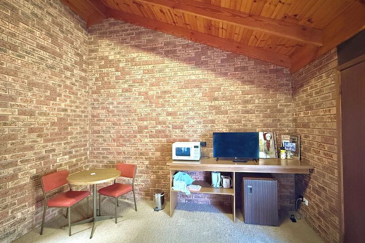 Room 12 of 31