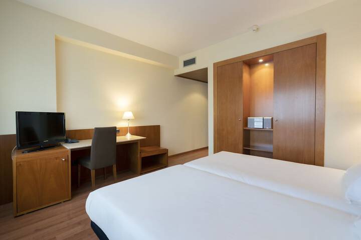 Room 22 of 45