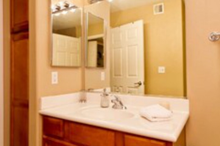 Room 3 of 21