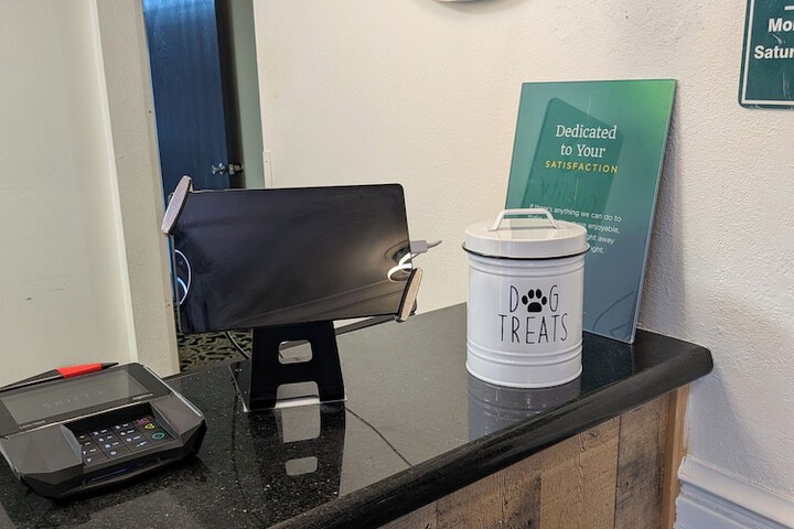 Pet-friendly amenities