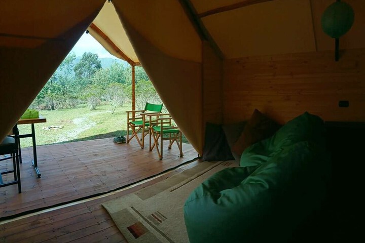 Room 16 of 37