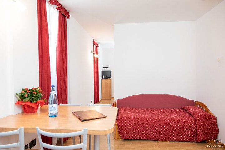 Room 25 of 66