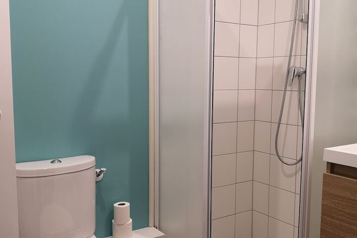 Room 27 of 44