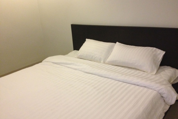 Room 8 of 42