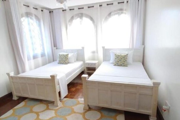Room 6 of 62
