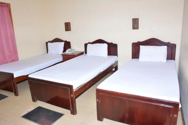 Room 4 of 21