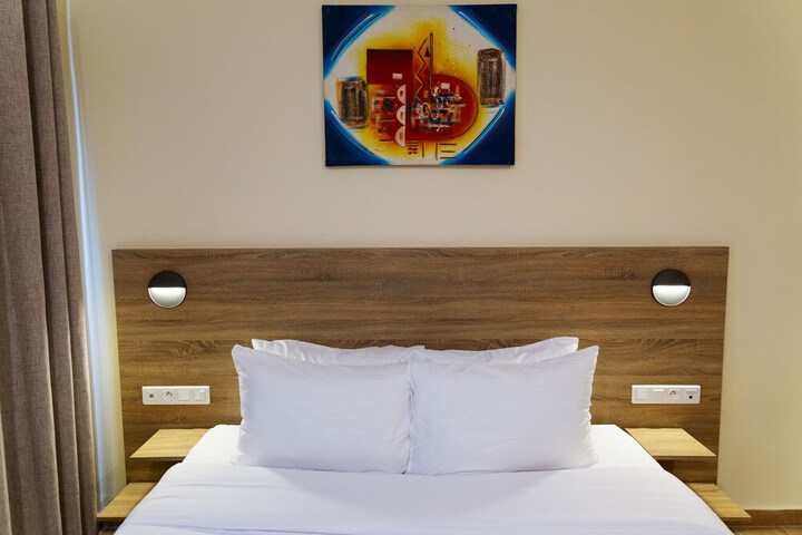 Room 14 of 79