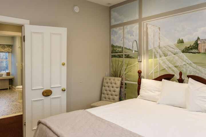 Room 19 of 76
