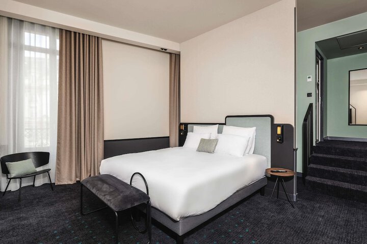 Room 25 of 129