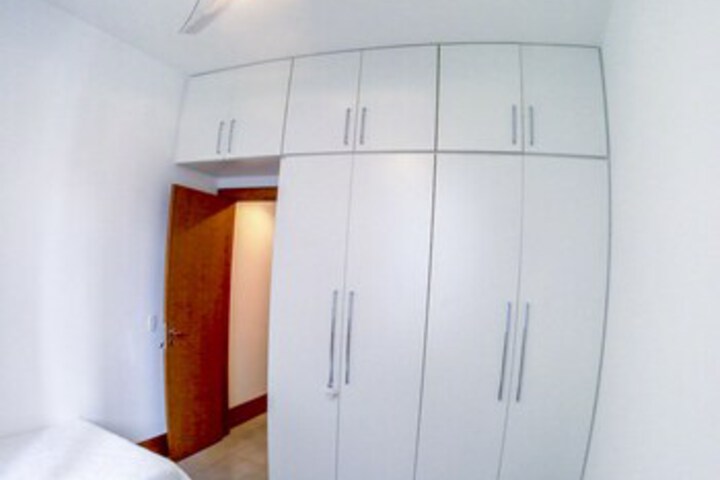 Room 27 of 39