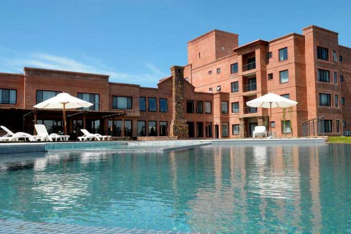 Hotel Pool