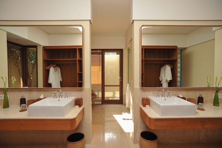 Bath Interior