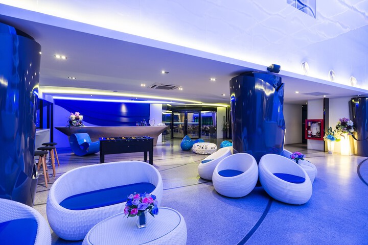 Hotel Interior 7 of 121