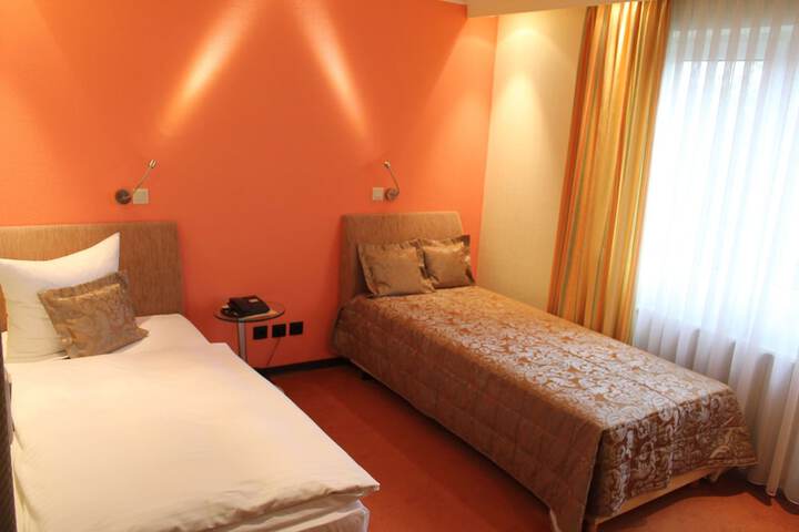 Room 26 of 63