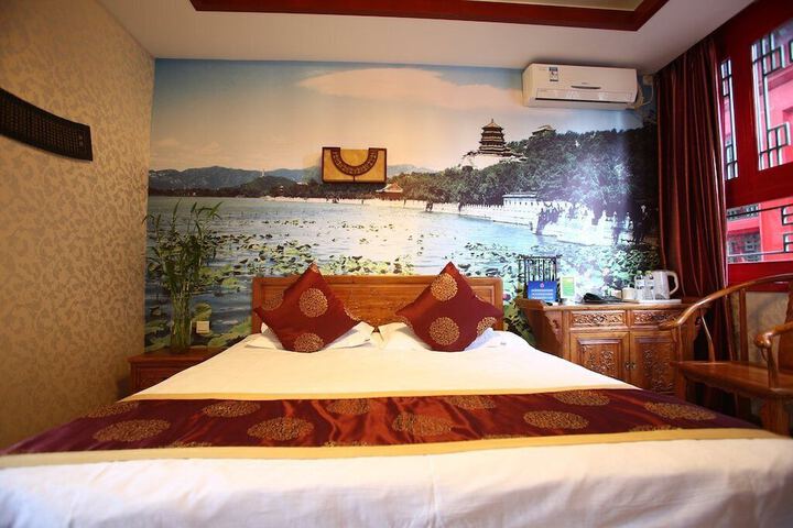 Room 9 of 31