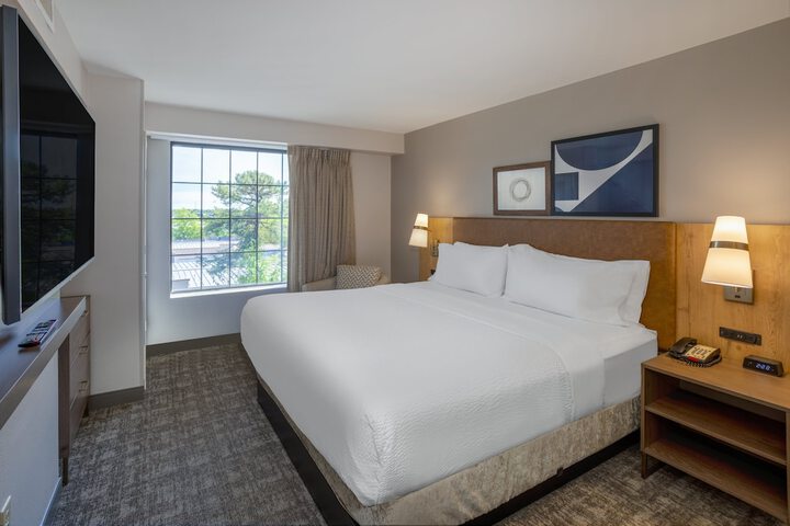 Room 2 of 46