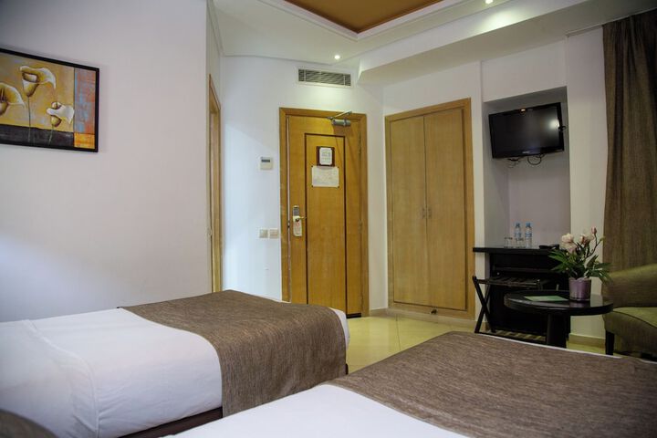 Room 5 of 30