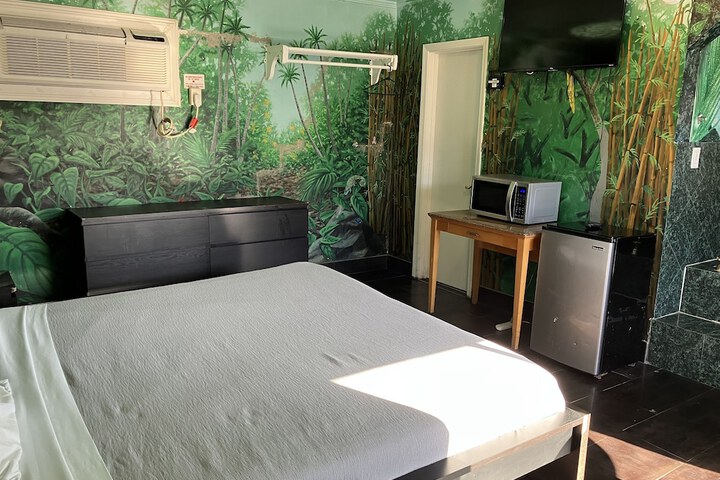 Room 3 of 58