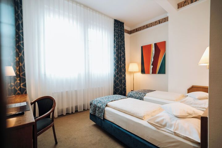 Room 46 of 81