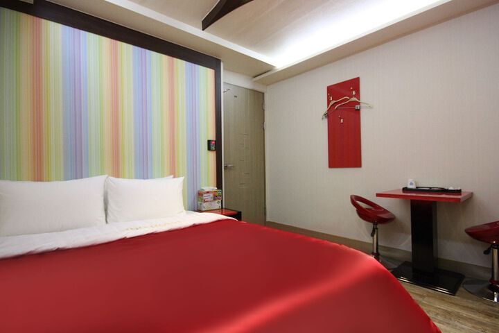 Room 43 of 52