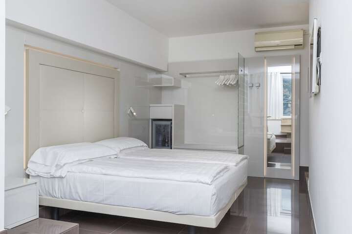 Room 20 of 89