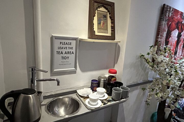 Breakfast/Coffee Service 109 of 118