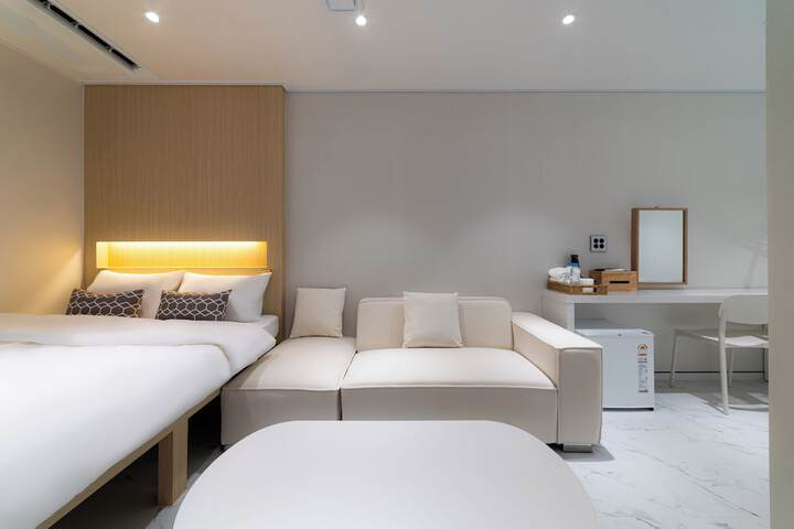 Room 41 of 84