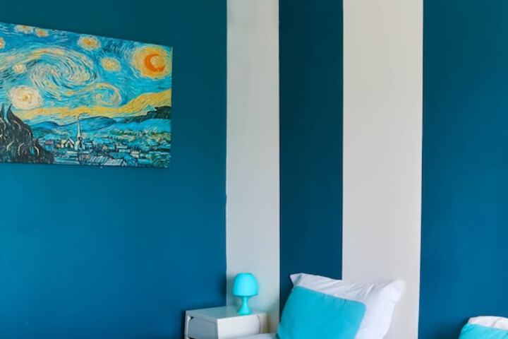 Room 17 of 32