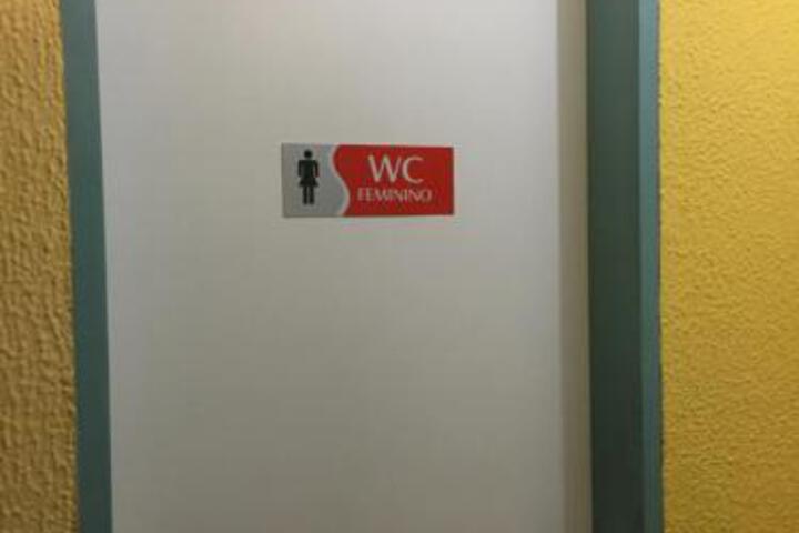 Room 2 of 3