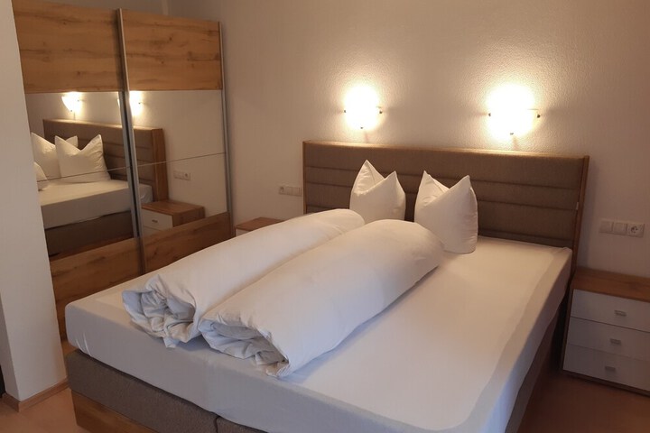 Room 17 of 72