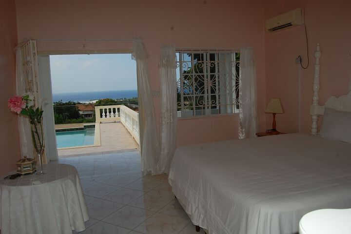 Room 15 of 69