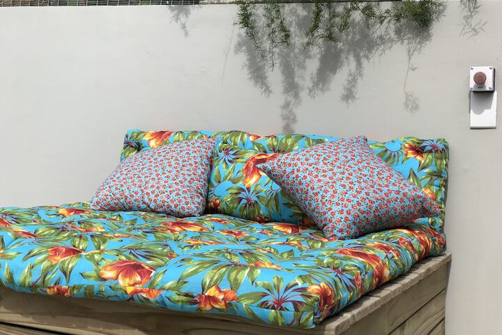 Sundeck 46 of 51