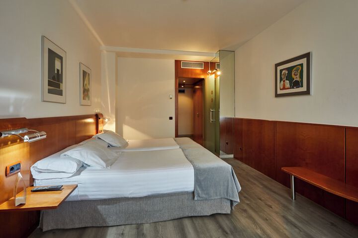 Room 15 of 123