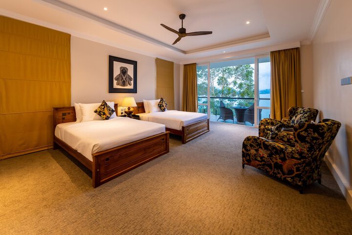 Room 9 of 22