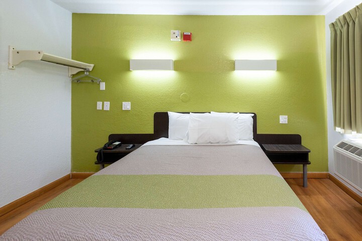 Double Room Disability Accessible (16 of 17)