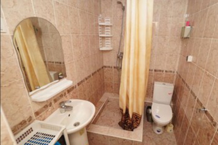 Room 4 of 35