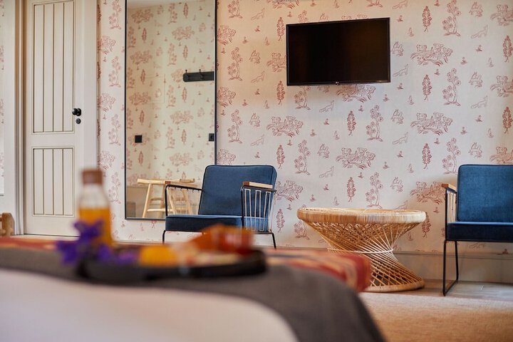 Room 10 of 50